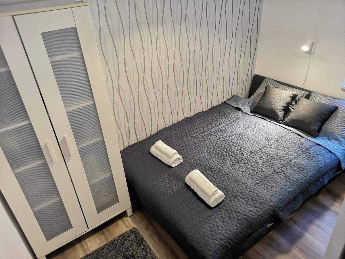 Central Home Apartment In The City Center Eger Exterior photo