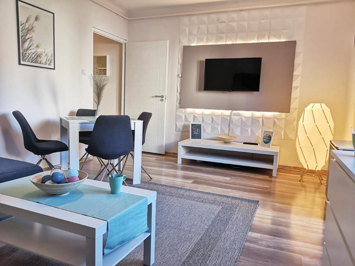 Central Home Apartment In The City Center Eger Exterior photo